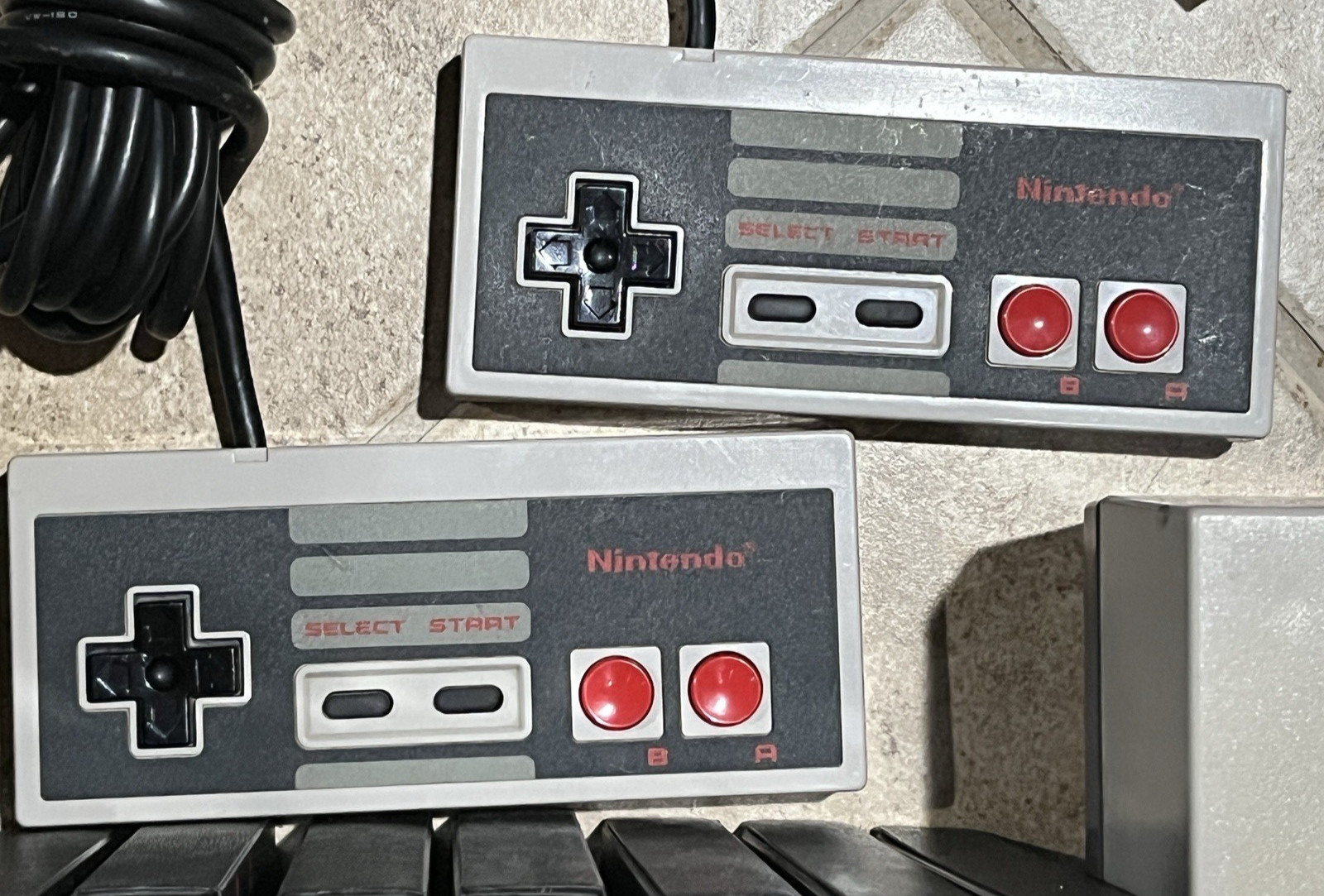 Nintendo NES Console with New 72 PIN Connector + 8 Games, Hookups & Controllers