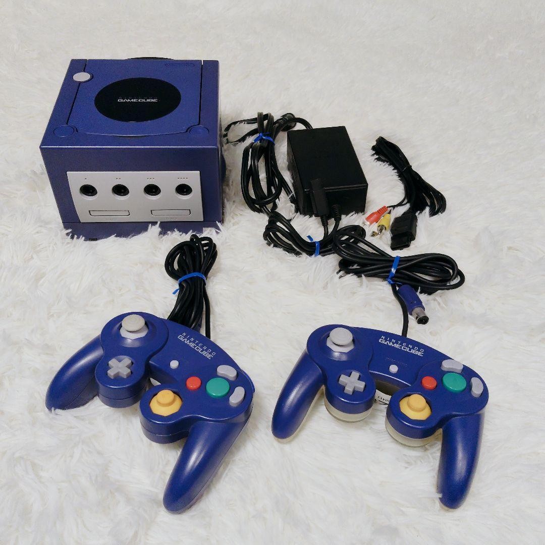 Nintendo GameCube Violet Console Bundle with 2 Controllers NTSC-J