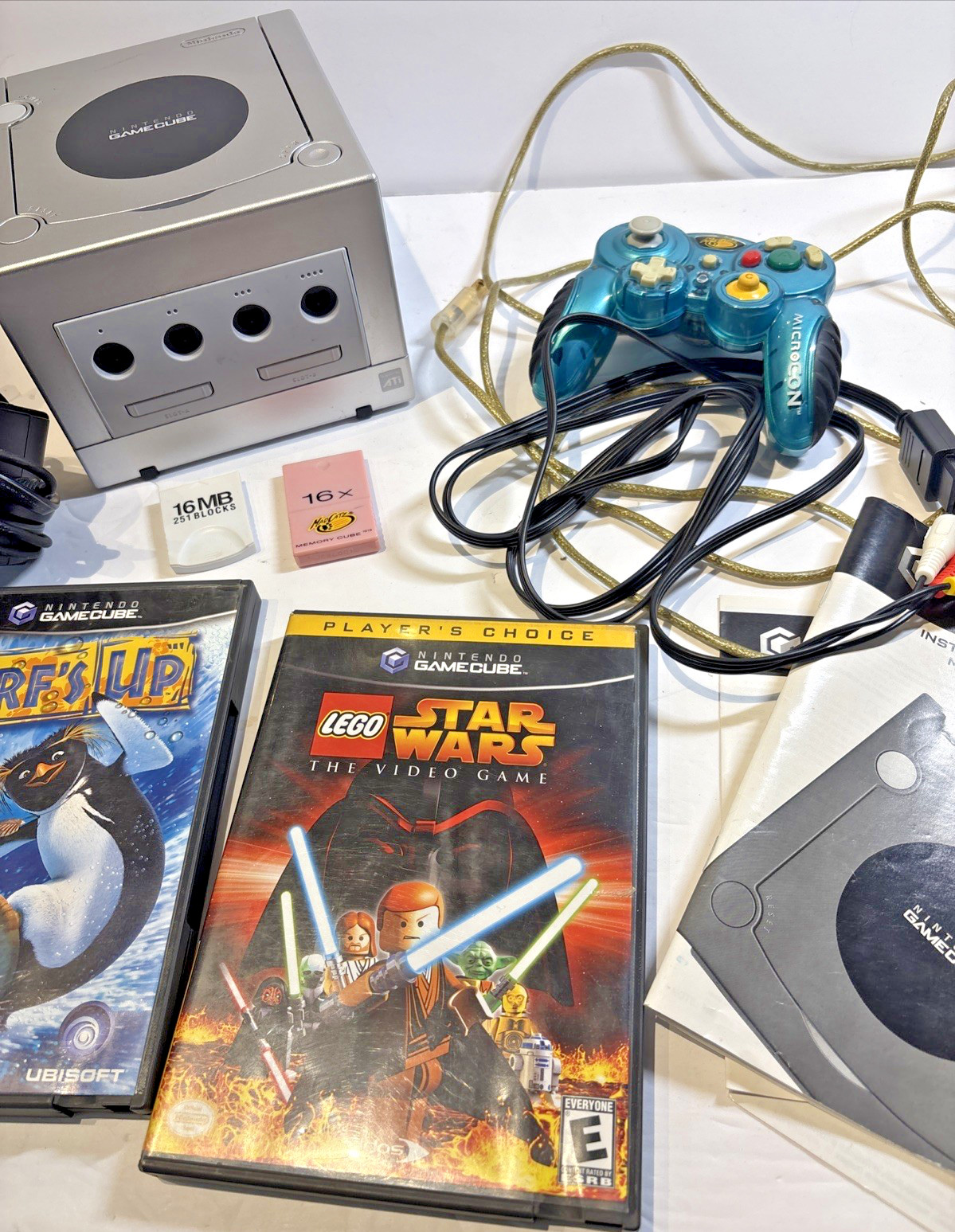 Nintendo GameCube Console – Platinum Silver w Games, Cords, Controller, Manual