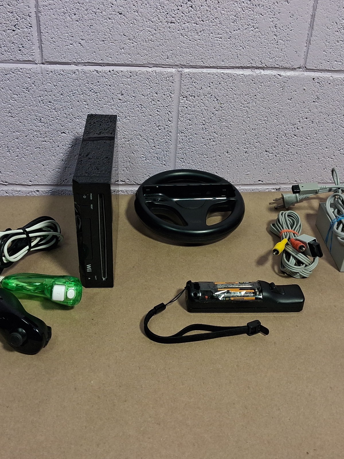 Wii Bundle Tested Working *READ* Needs Sensor Bar, Sensor Bar Avaliable Online