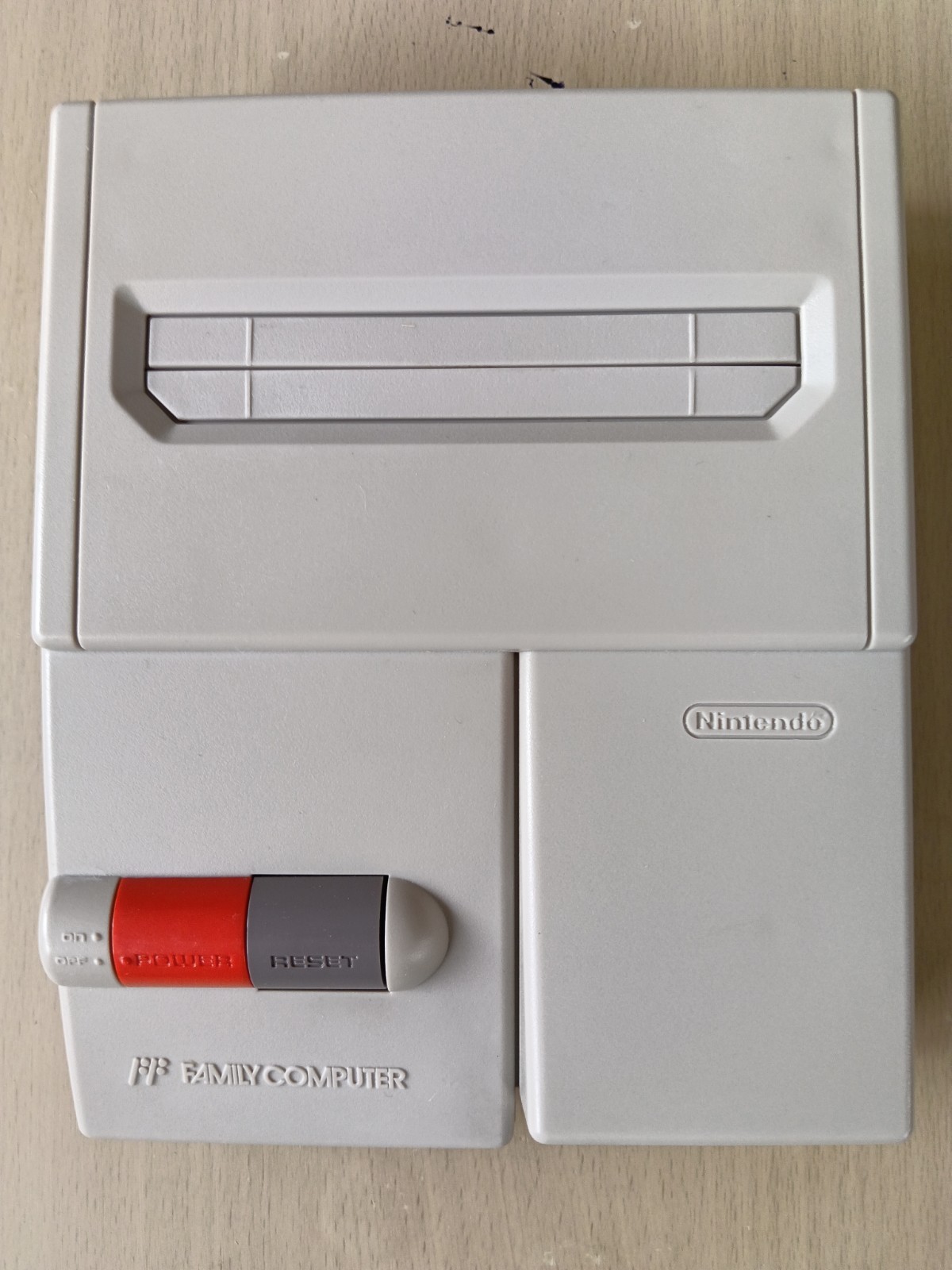 Nintendo New Famicom Console AV Complete set very good condition TESTED NES 1