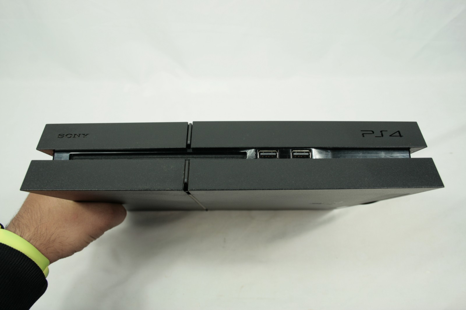 Sony PlayStation 4 PS4 Console Bundle with Controller 500GB Matte Black Tested B