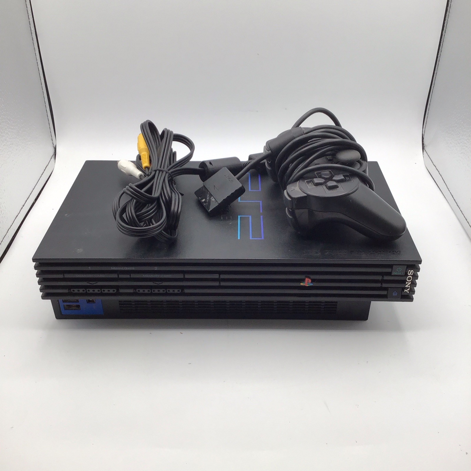 Sony PlayStation 2 PS2 Console Black SCPH-39001 w/ Controller & AV Cable Used