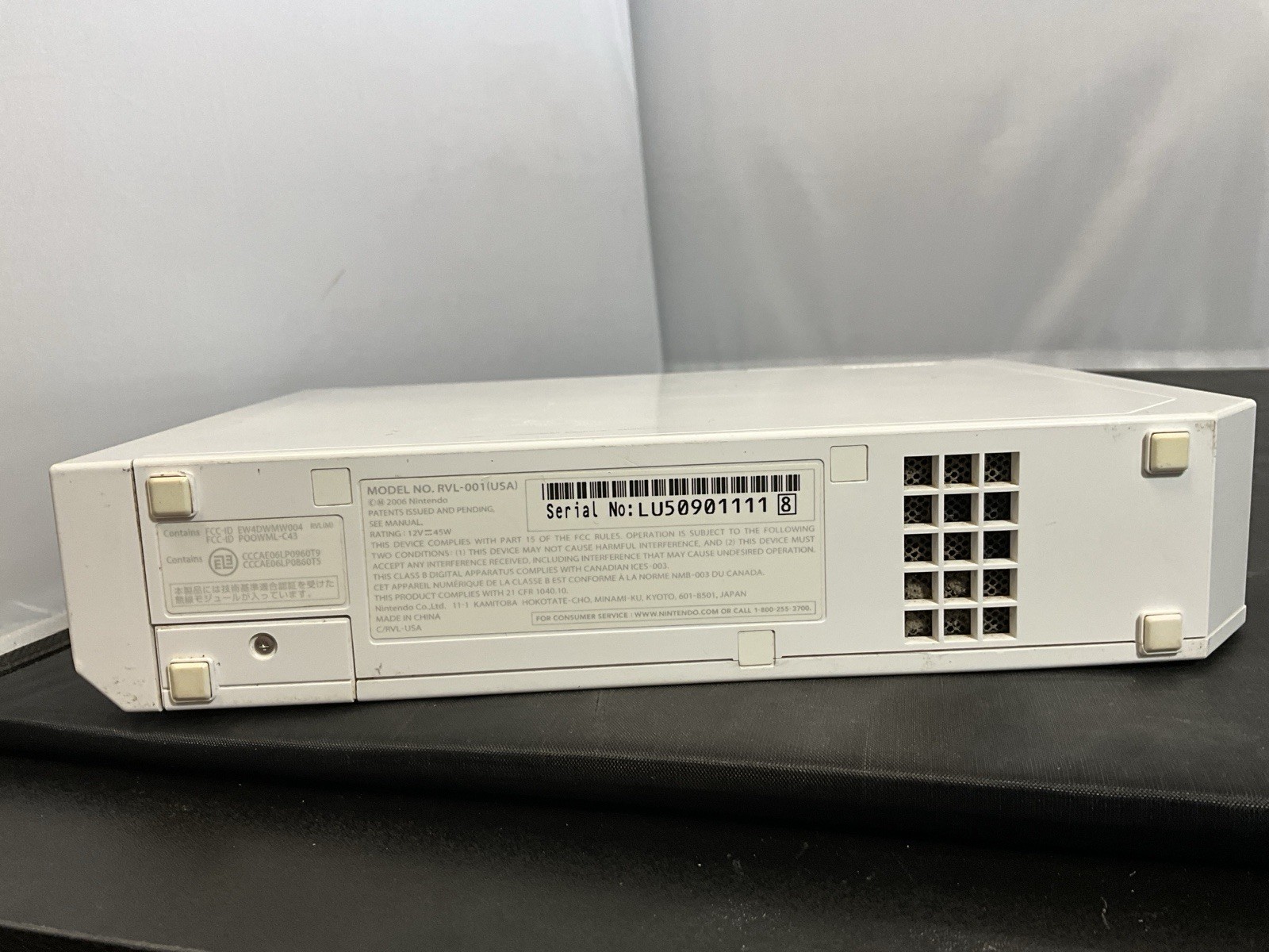 Nintendo Wii Console RVL-001 White Video Game System Only No Cords Tested Works
