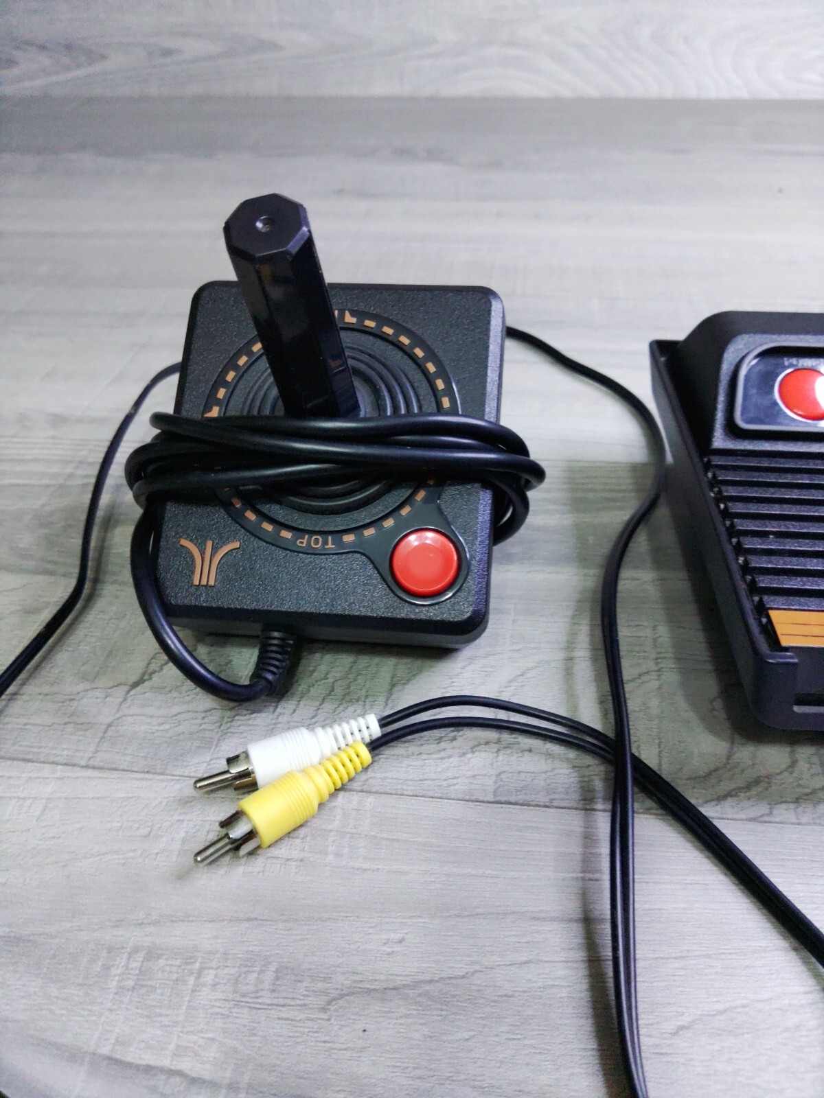 Atari Flashback 8 Black Console. 105 games Power cord and two remotes Pre-owned