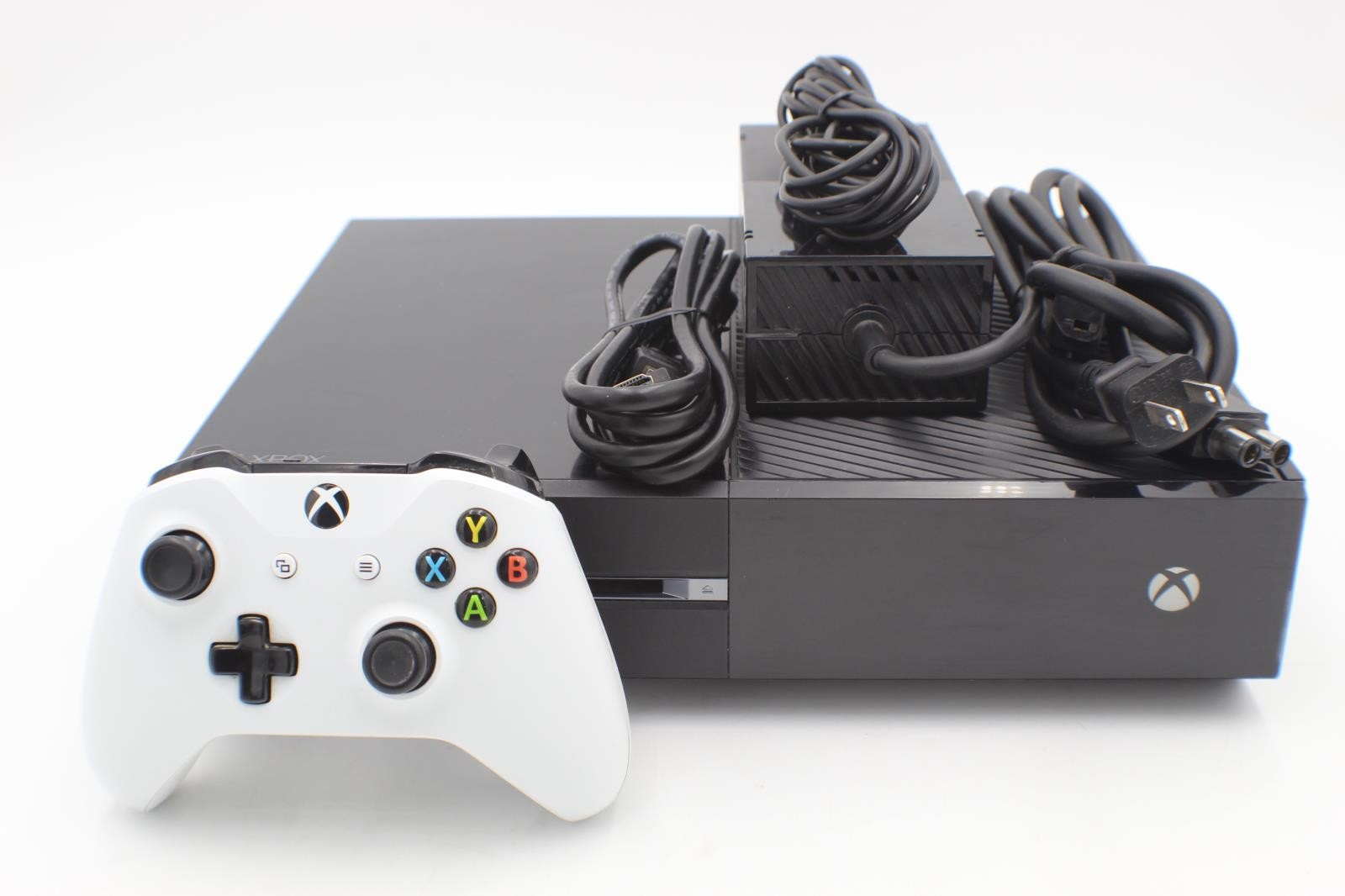 Xbox One Model 1540 Home Gaming Console 500GB W/ Controller & Cords