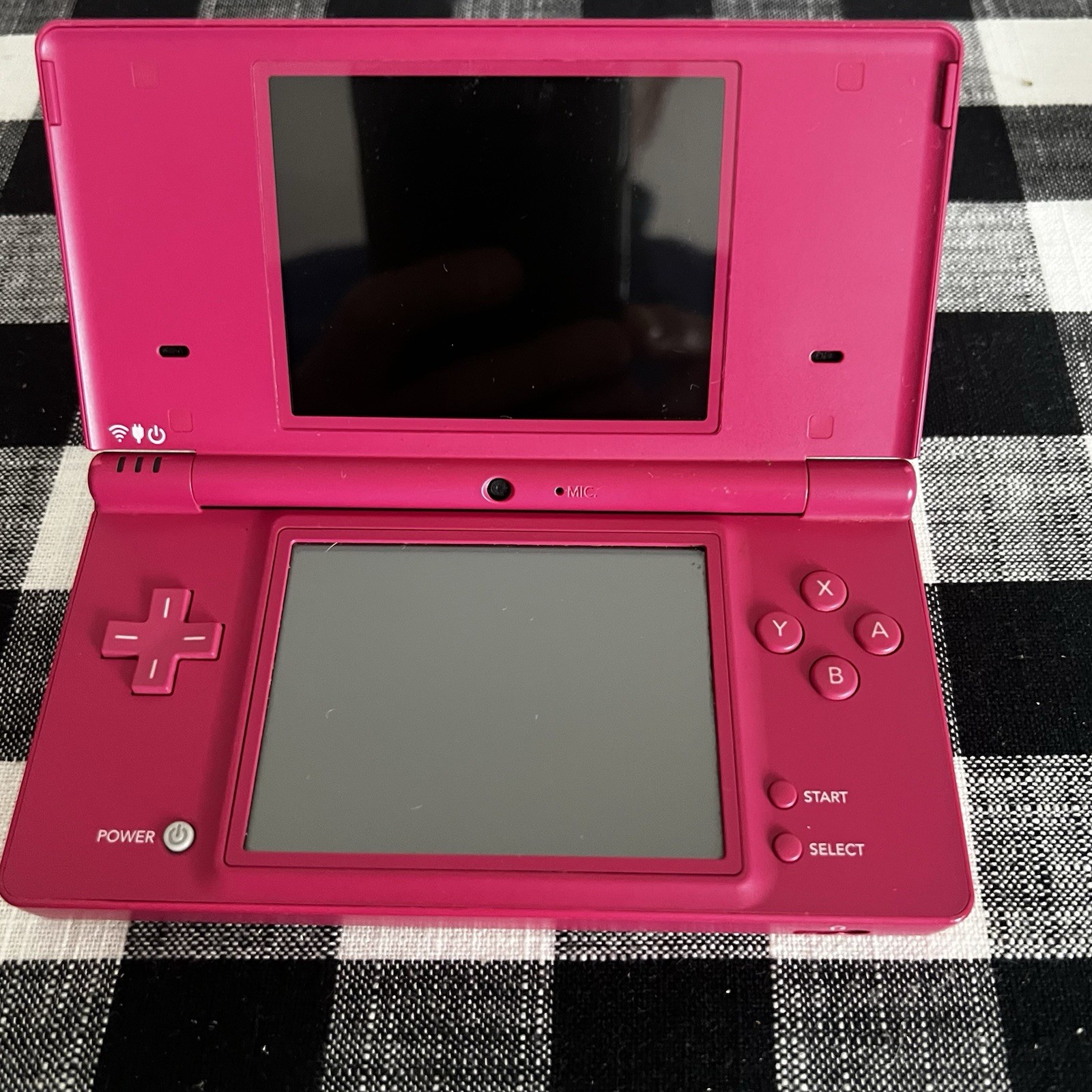 *Nintendo DSi Console *Pink *Model #TWL-001 *2GB Disk *New Charger *Video Demo