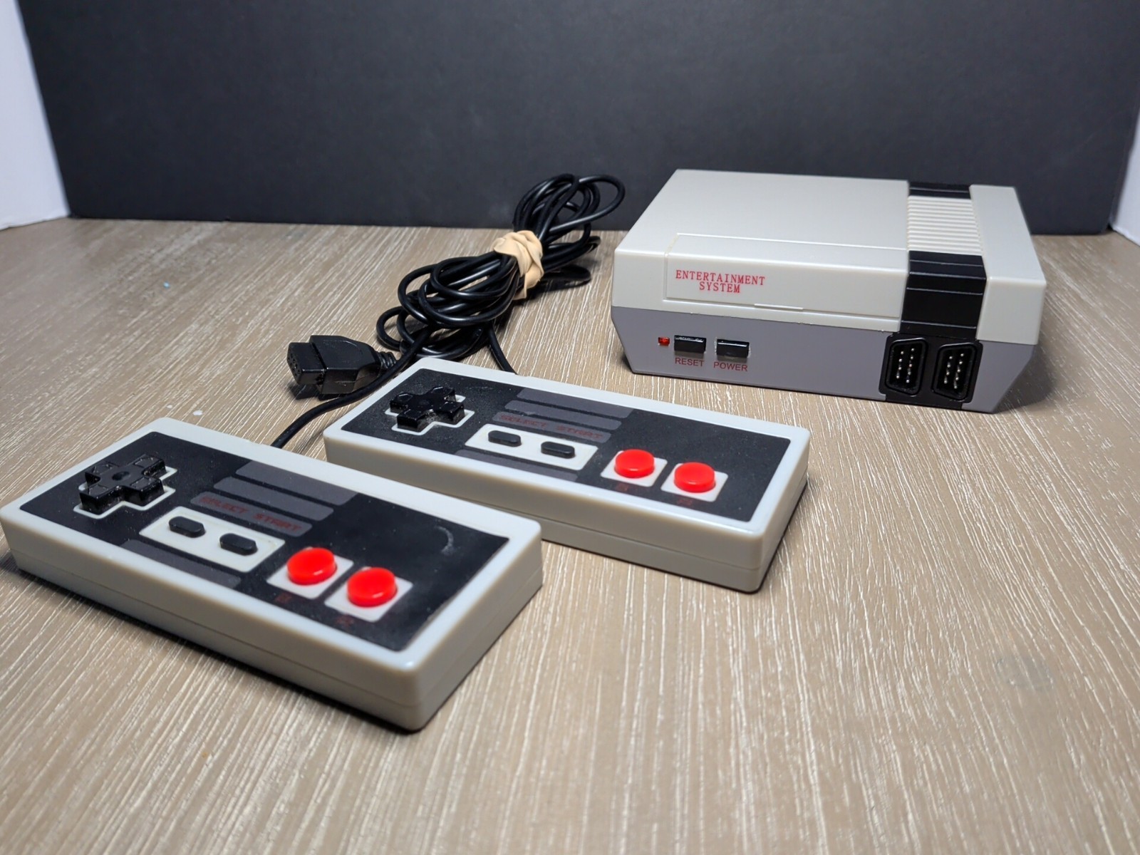 Mini Nintendo NES • Classic Edition • Two Controllers + AV USB Power Supply