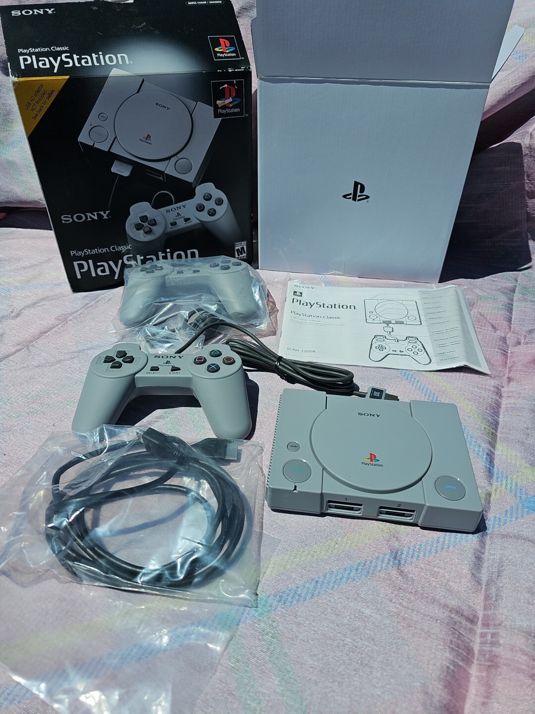 Sony PlayStation Classic SCPH-1000R [ 20 Games Pre-Loaded ] Open Box