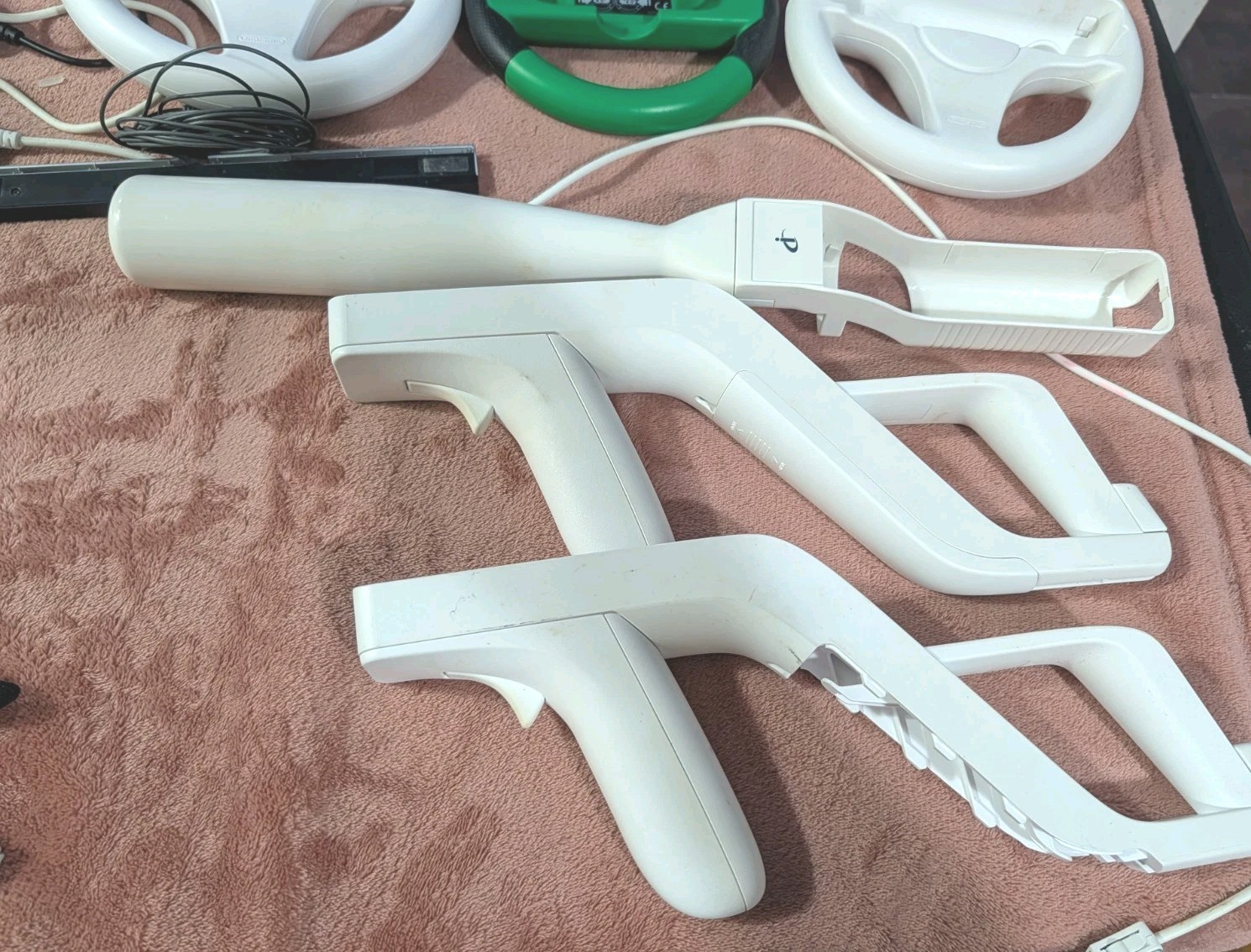 🎮 Nintendo Wii Console Bundle – Everything Shown in Photos – Sold As Is! 🎮