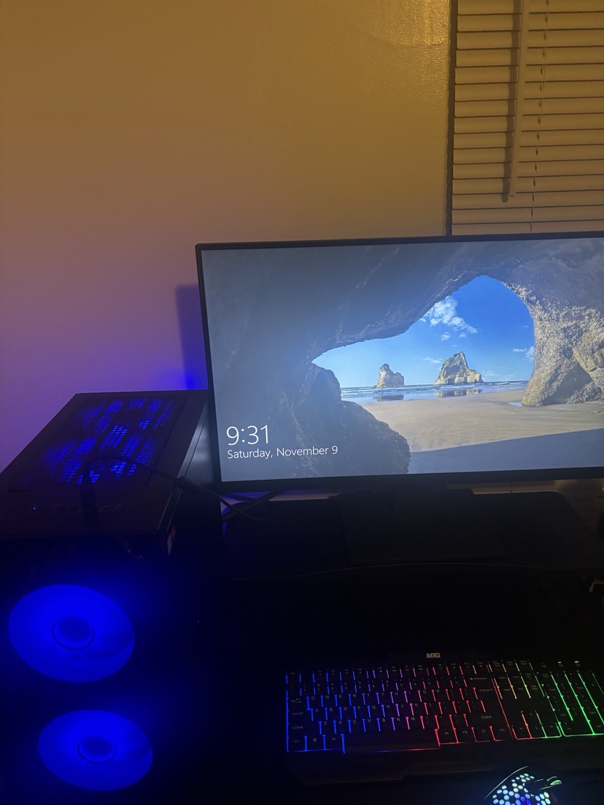New Pc Gaming Bundle 27 Inch Monitor Included Comes With Keyboard And Mouse