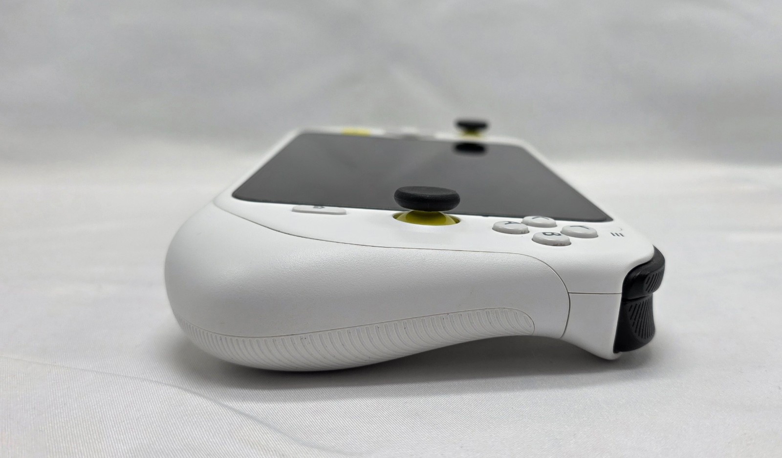 Logitech G CLOUD Handheld Console White 64 GB with extras Used