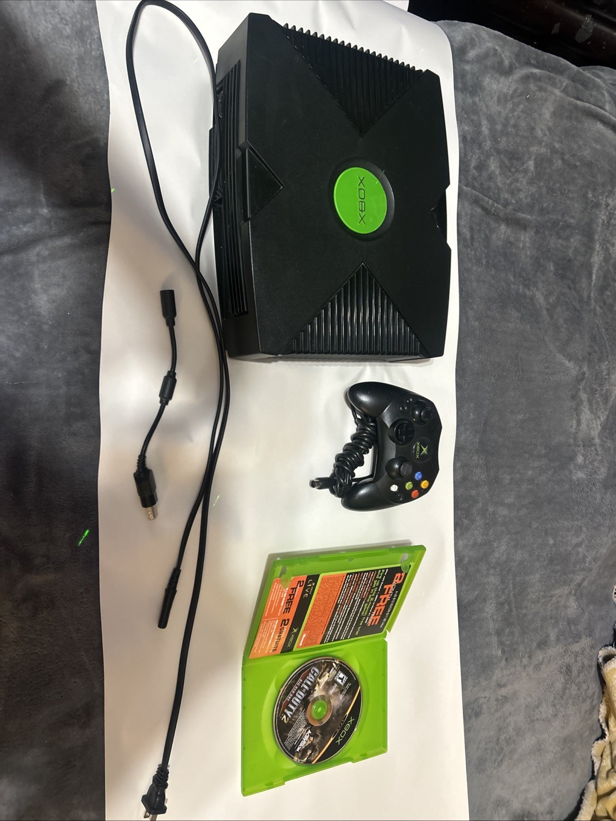 Original Xbox Great Condition Comes With Controller And Game. Don’t Have Tv Ar.￼