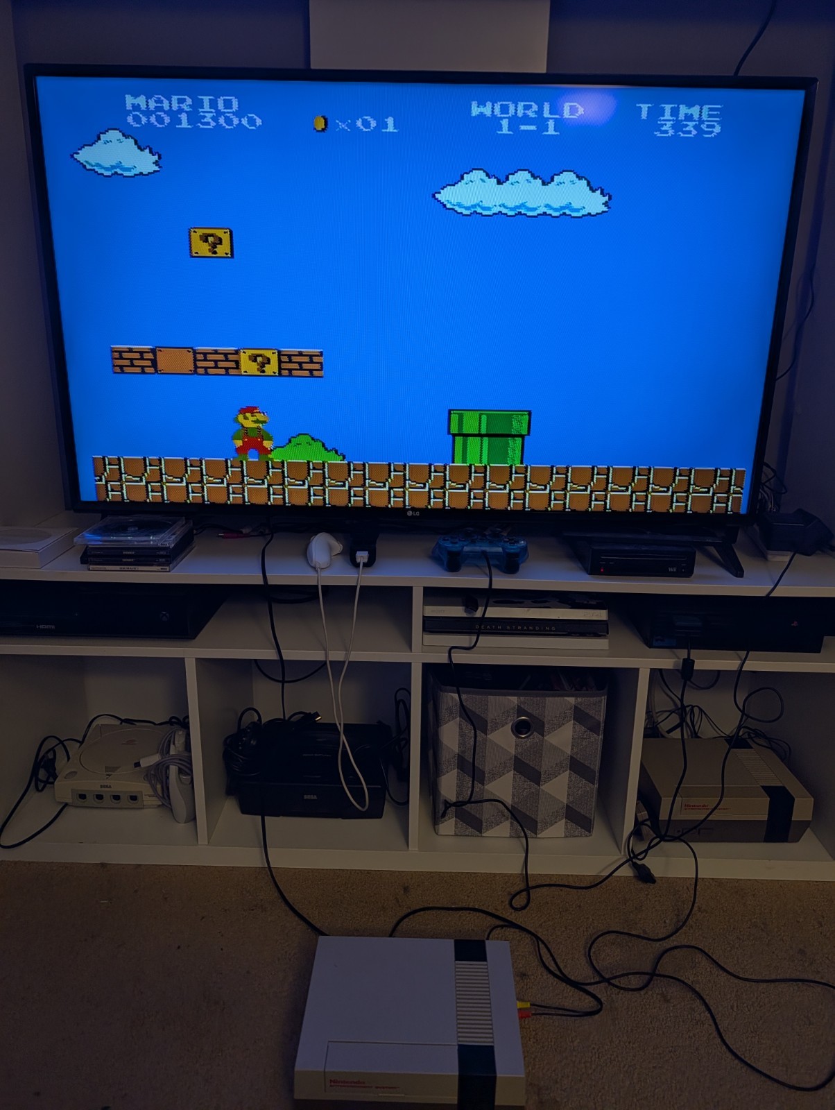 Nintendo NES Console Bundle – w/Cables, 2 OEM controllers, Game – TESTED WORKING