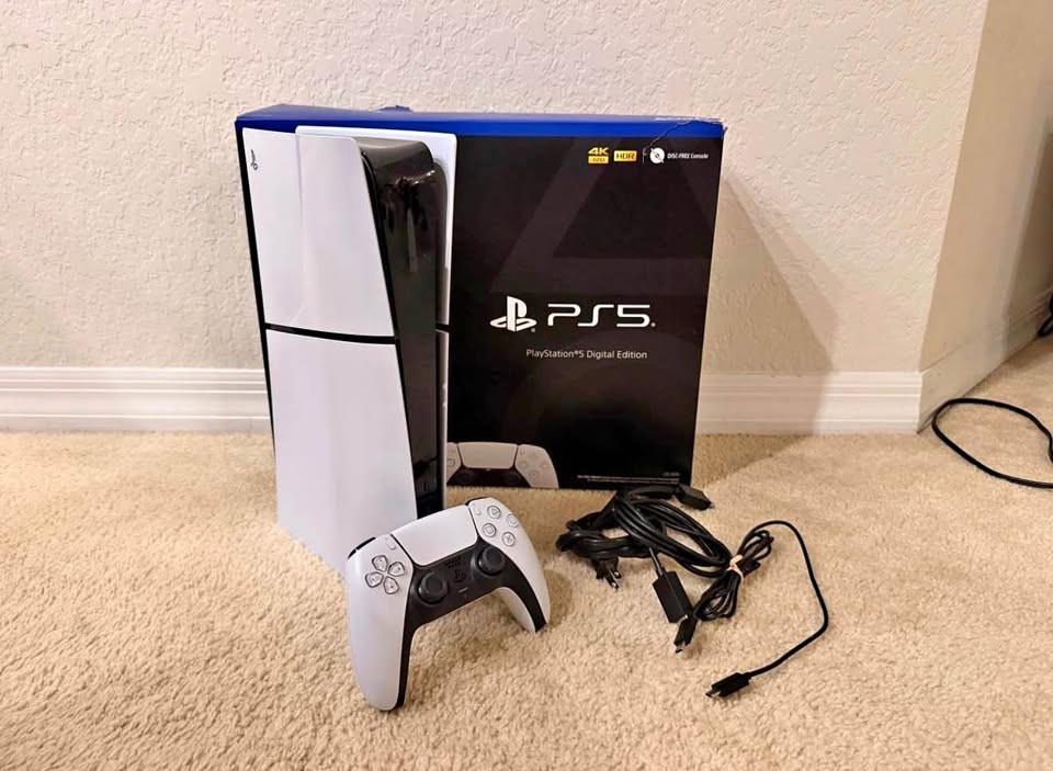 Sony PlayStation 5 Slim Digital CFI-2015 1TB Black Controller