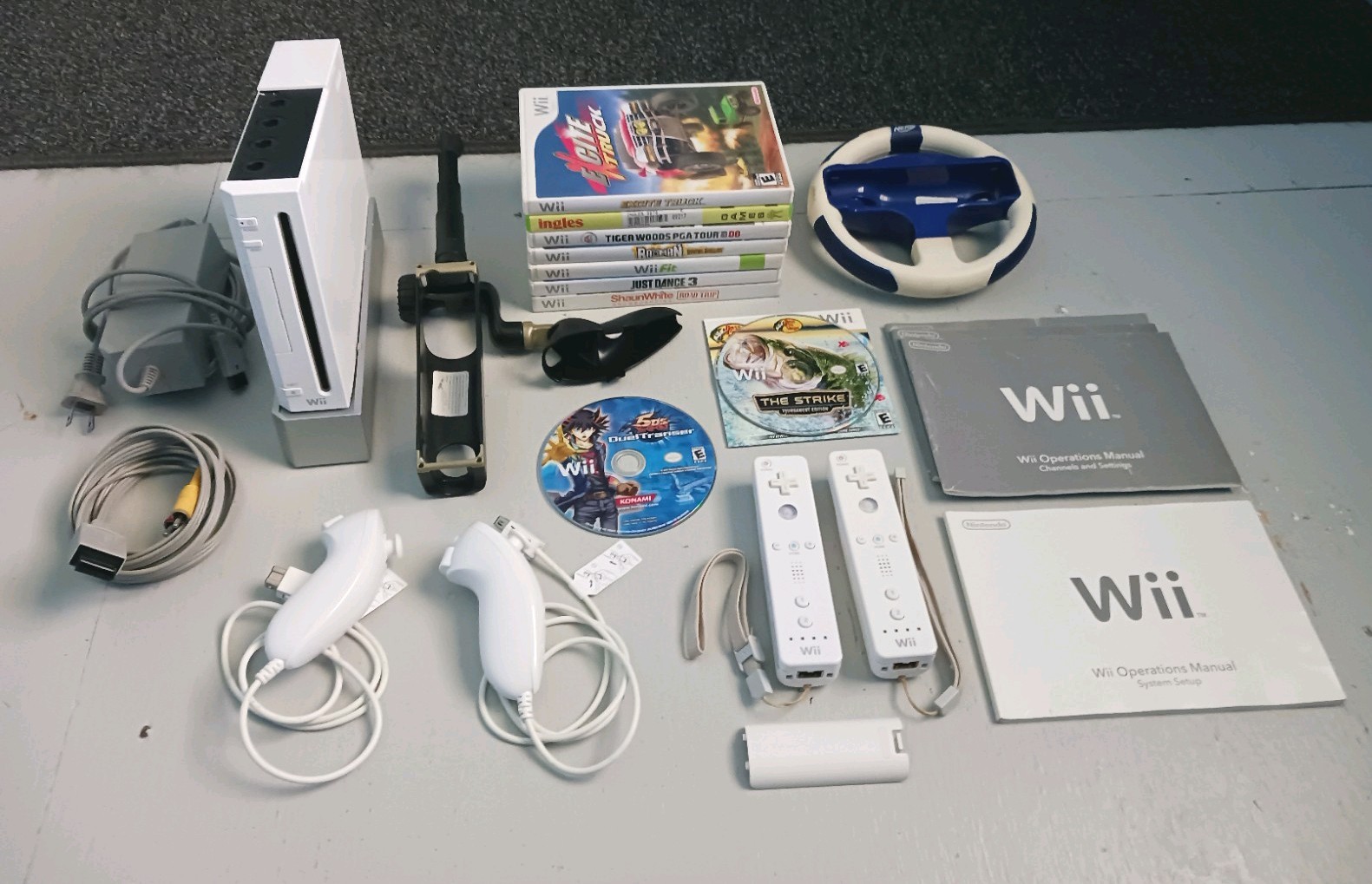 Nintendo Wii Console, Games, Remotes, Nunchuks Lot Bundle Tested and Working