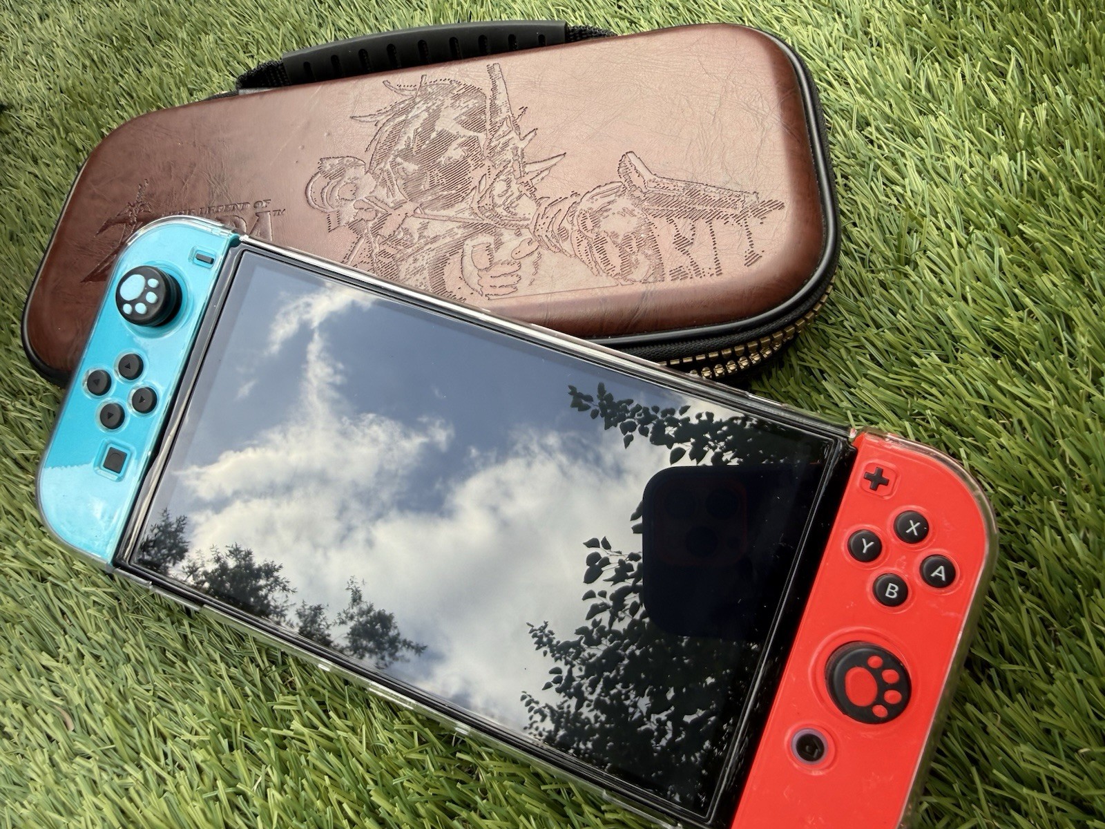 Nintendo Switch OLED Bundle – Zelda Case, SD Card, Grip, Controller Grip