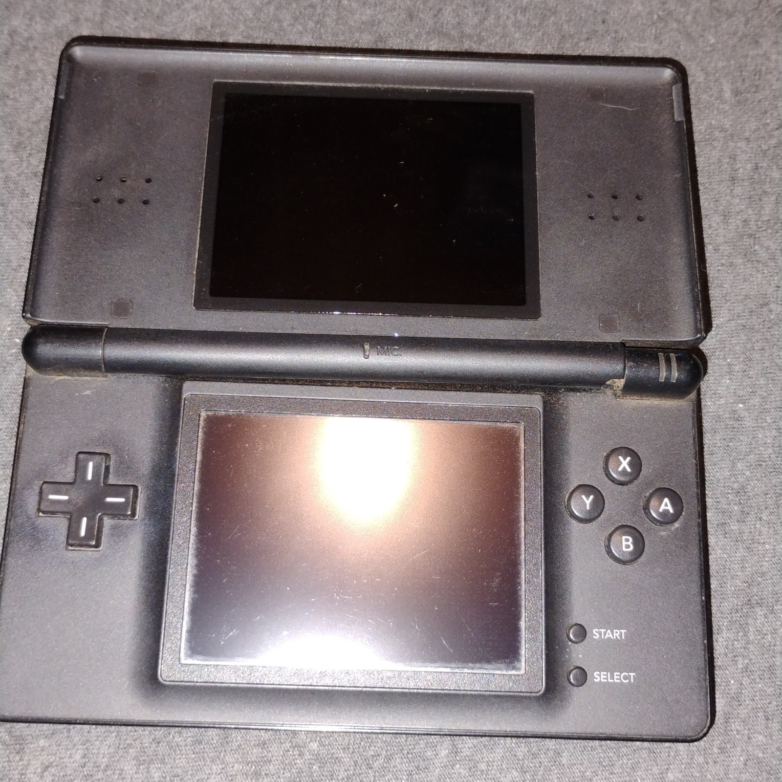 Nintendo DS Lite Black Handheld System USG-001 2006 Nintendo DS Platform