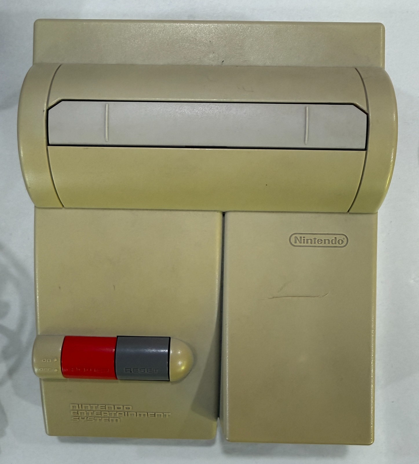 Nintendo NES-101 Top Loader – Working – Cables + Dog Bone Controllers – Deck