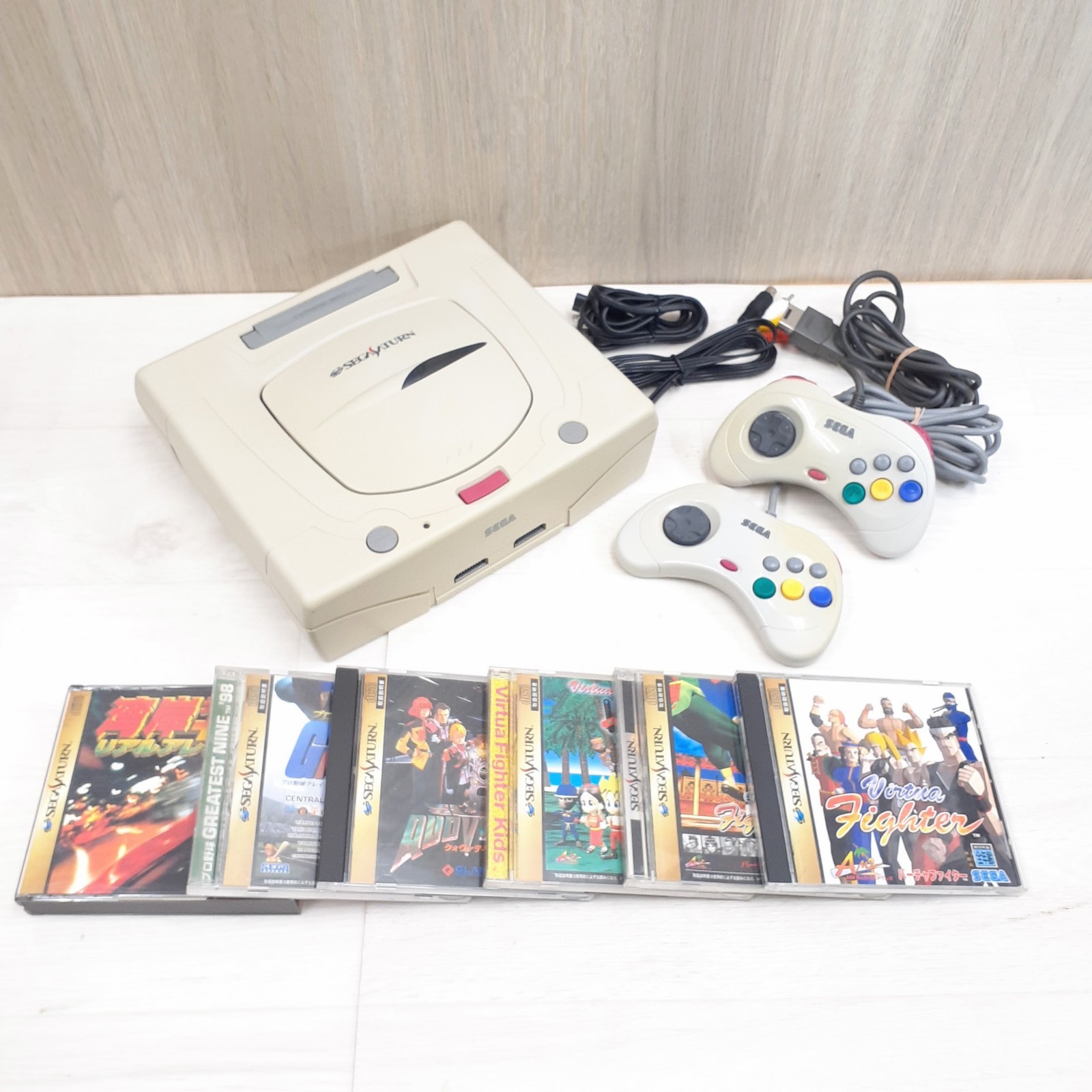 SEGA SATURN CONSOLE bundle with 2 Controllers 6 Games & Cables Japanese White