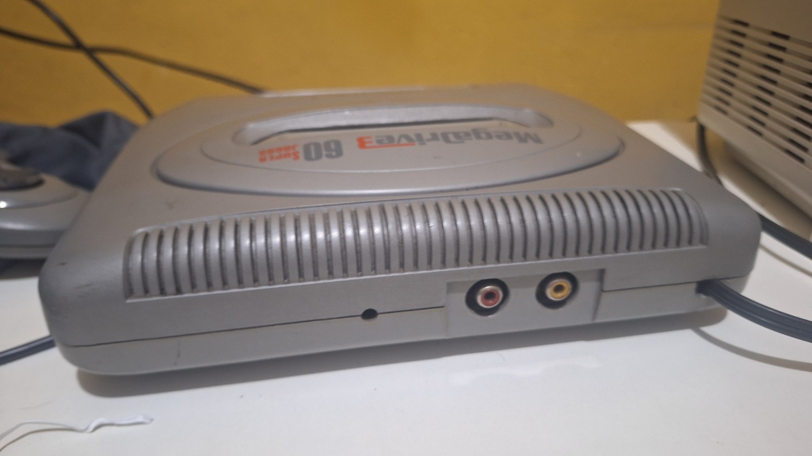 tec toy super mega drive 3 with 60 games, slot to cart original tectoy