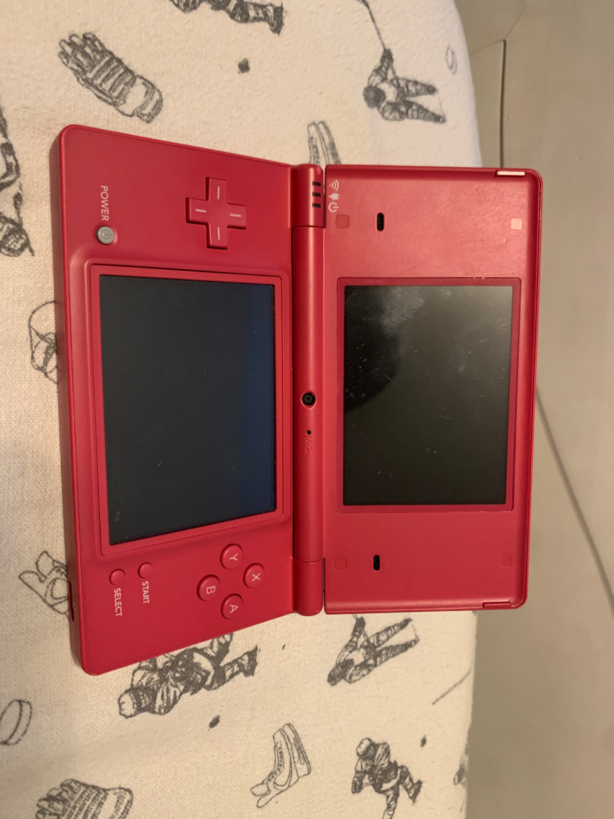 Pink Nintendo DSi w/ Games – Tested Works Great