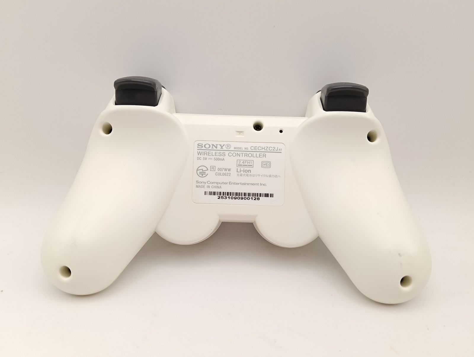 Sony PS3 CECH-3000A White 160GB Console Bundle DualShock 3 Controllers Tested