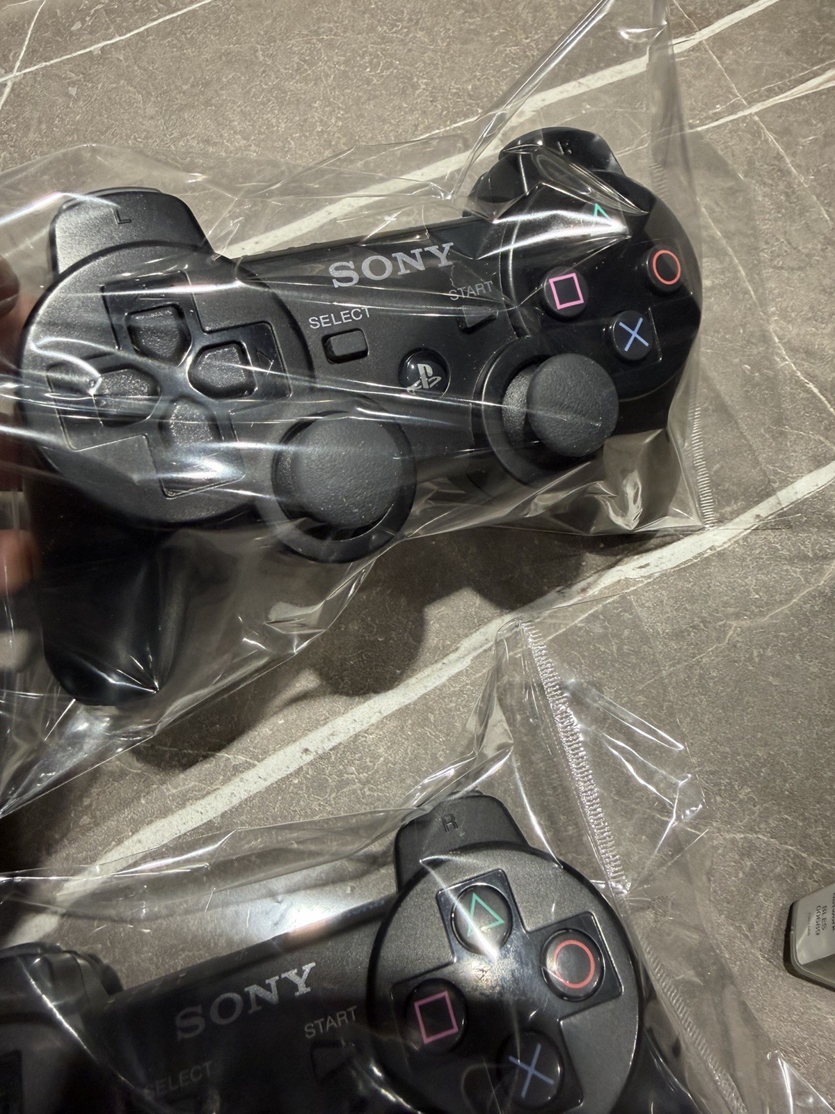 PlayStation 3 PS3 Fat + 2 Joysticks + 2 Games
