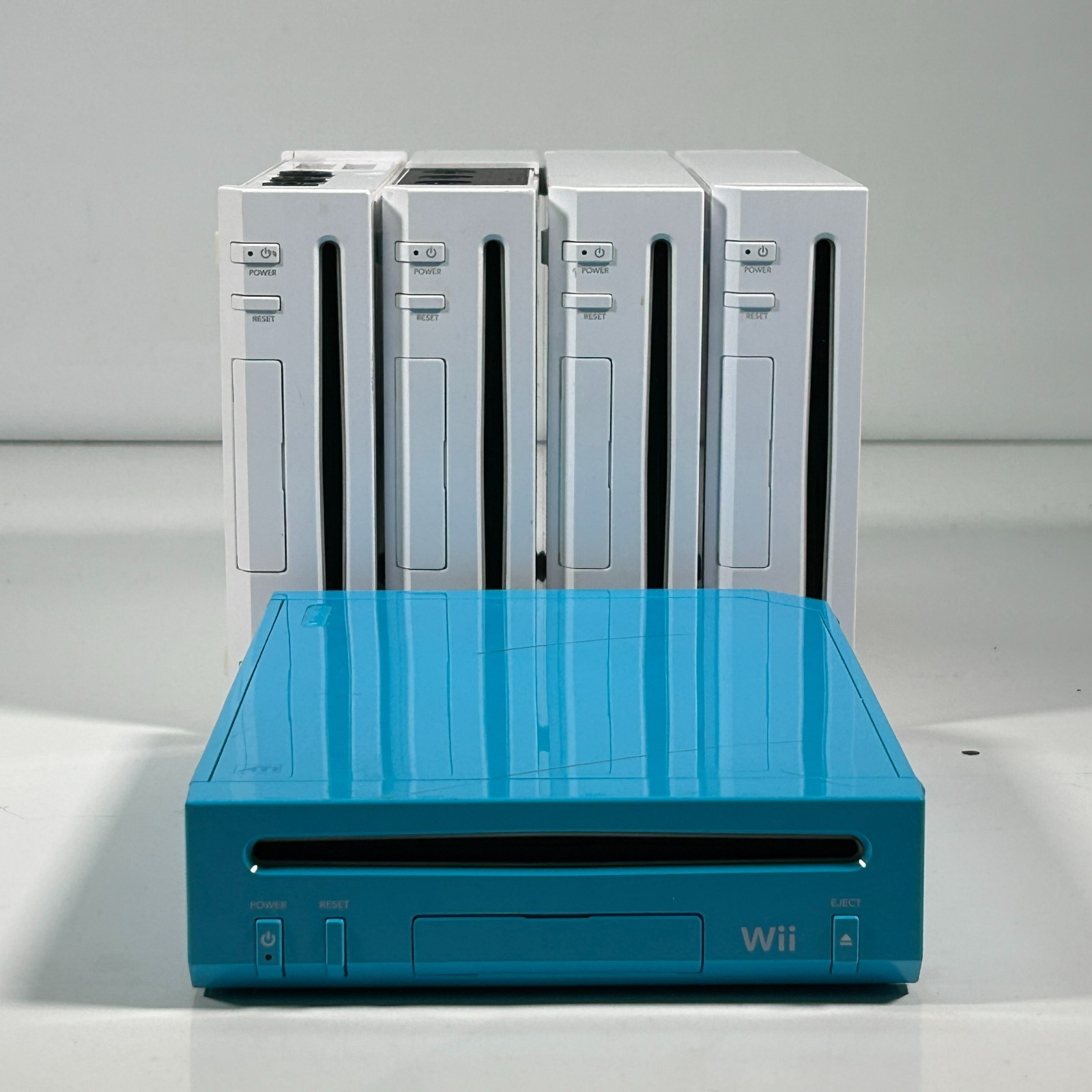 Nintendo Wii Lot (RVL-001 x 4 / RVL-101 x 1) Devices Only Tested Lot of 5 Read