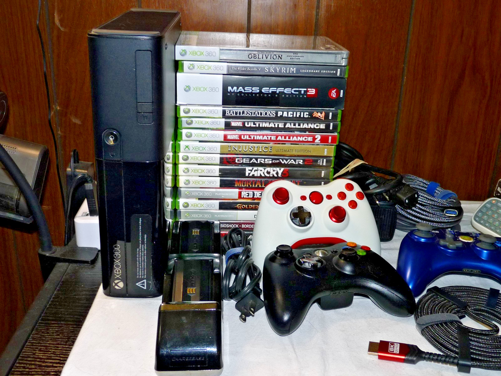 XBOX 360 E 500GB CONSOLE BUNDLE+15 GAMES+2 CUSTOM CONTROLLERS + EXTRAS PLZ L@@K