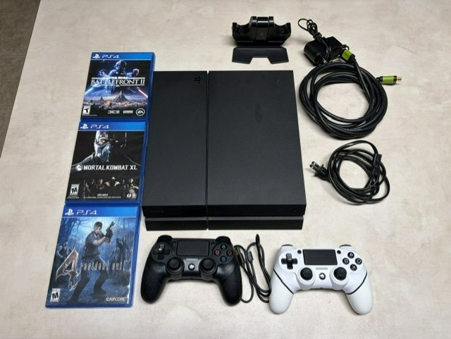 Sony PlayStation 4 Console – 408 GB (CUH1215A)