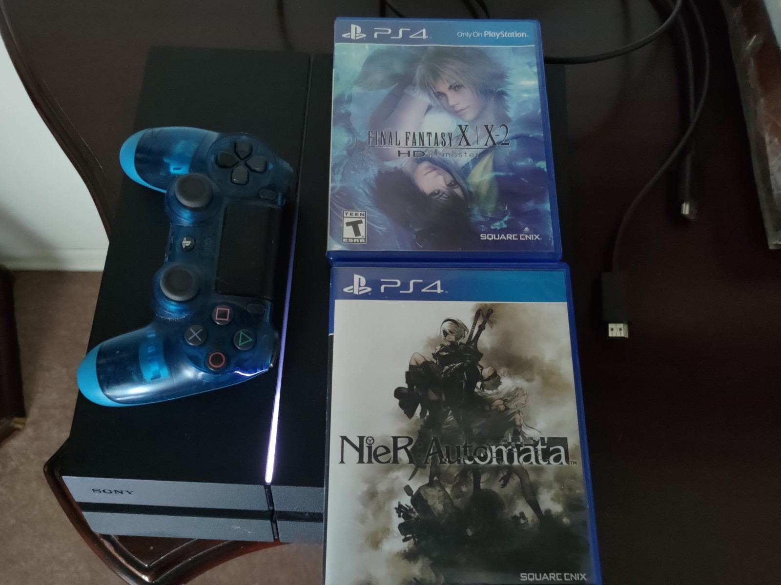 PS4 500GB CUH-1215A & DS4 & Nier Automata & Final Fantasy X/X-2 HD Remaster