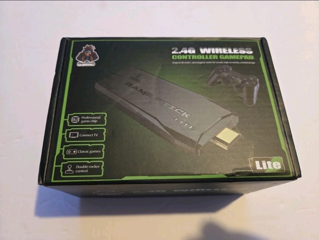 M8 Retro Game Console, Plug and Play Video Game, 2.4GHz Wireless Controller New