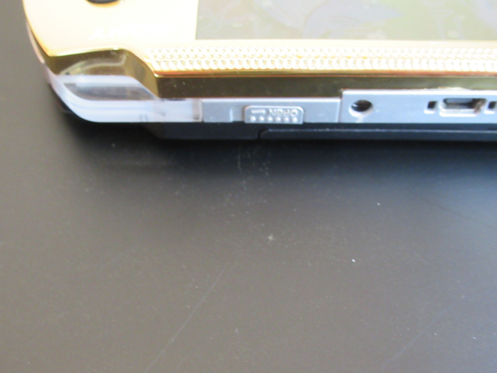 PSP 1000 Black/Gold w/ Ark-4 USB power/data HQ battery SANDISK 32gb working!