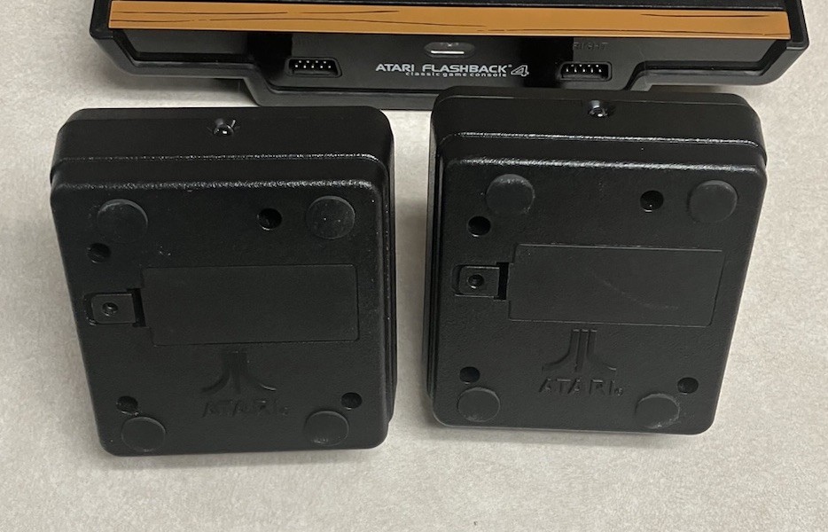 Atari Flashback 4 Classic Game Console 76 Pre-loaded games – Tested