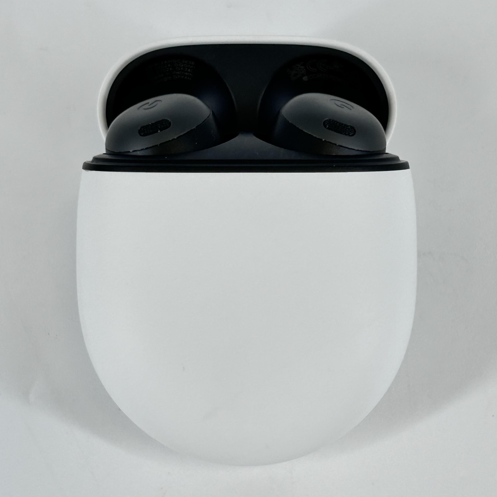 Pixel Buds Pro Clearly White w/ Charging Case – Excellent Condition