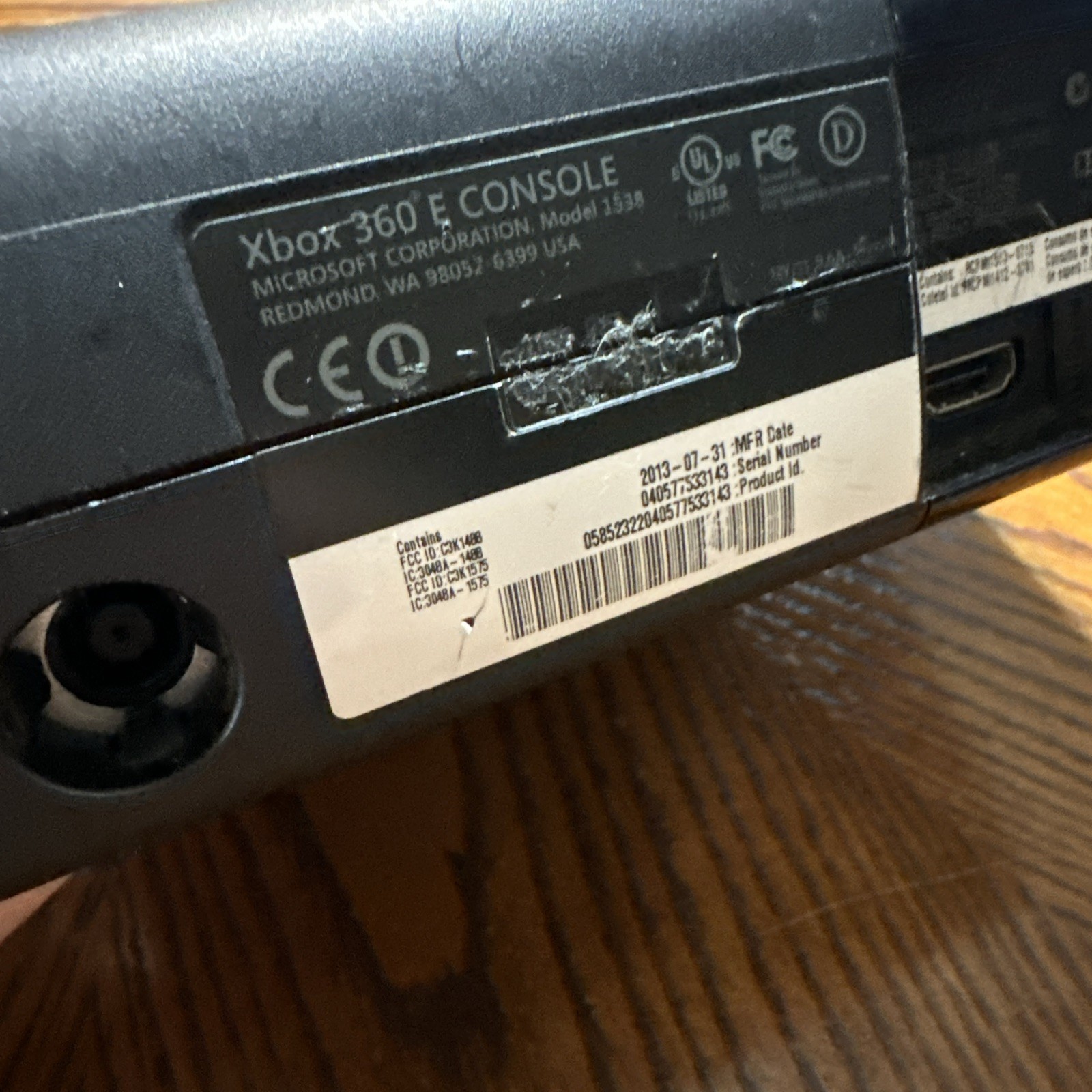 Xbox 360 E 4GB Model 1538 Console For Parts UNTESTED