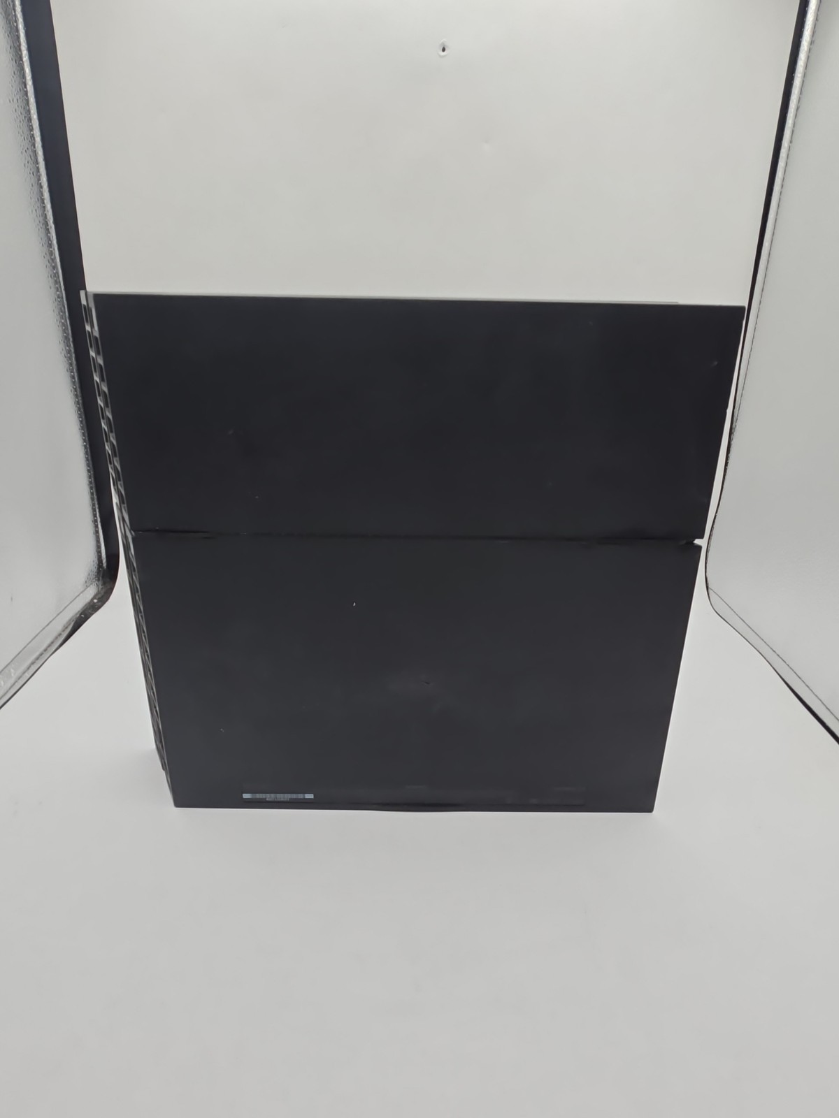 Sony PS4 BUNDLE 2TB Console with 1 BLACK CONTROLLER GAME PlayStation 4 2TB 9.60