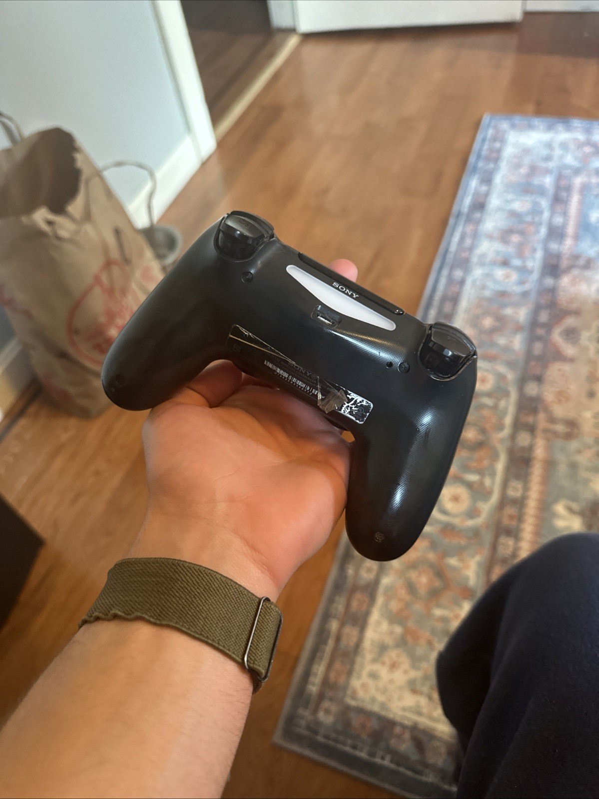 500GB PS4 CONSOLE-TESTED & WORKING-2 CONTROLLERS + HDMI + POWER + CHARGING CABLE