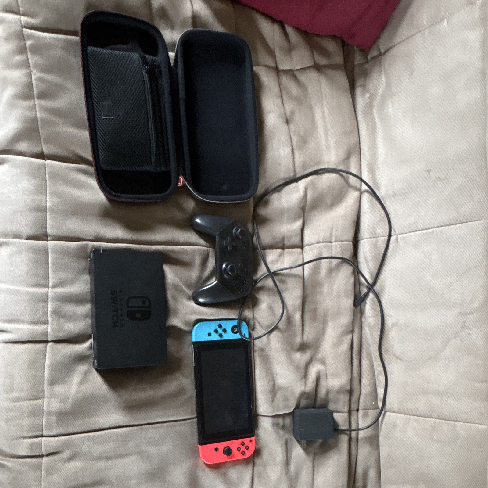 Nintendo Switch HAC-001 32GB 1080p HDMI w/ Neon Joy-Con Dock Pro+Case