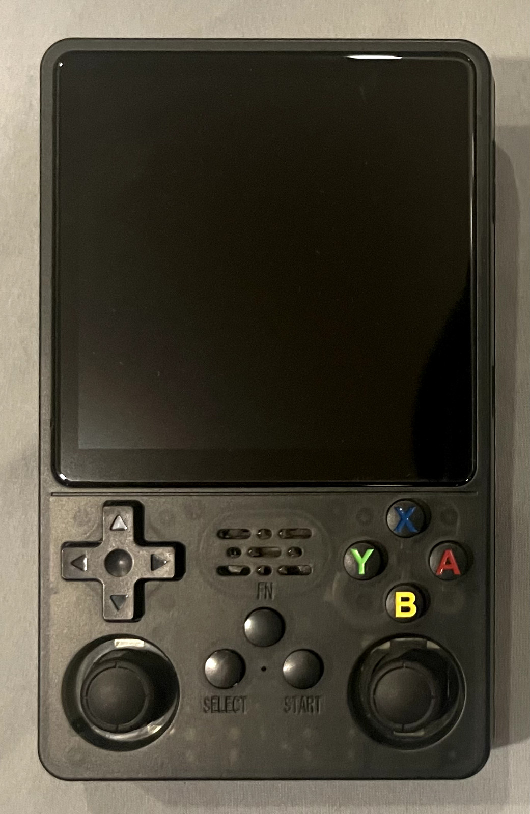 Retro Handheld Gaming Console – 4″ Display (+10 Simulators)