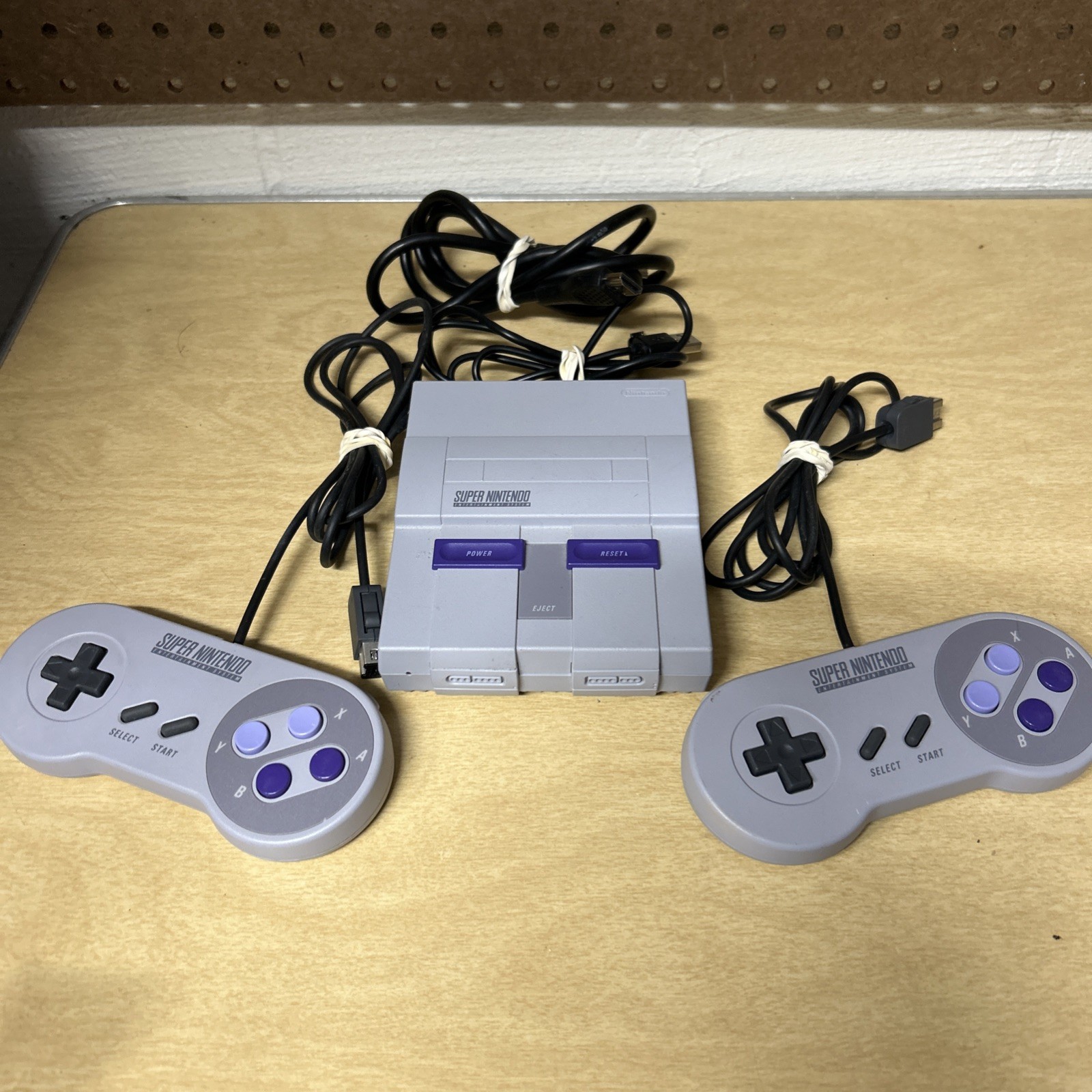 Nintendo Super NES Classic Edition Mini Video Game Console – Tested & Working