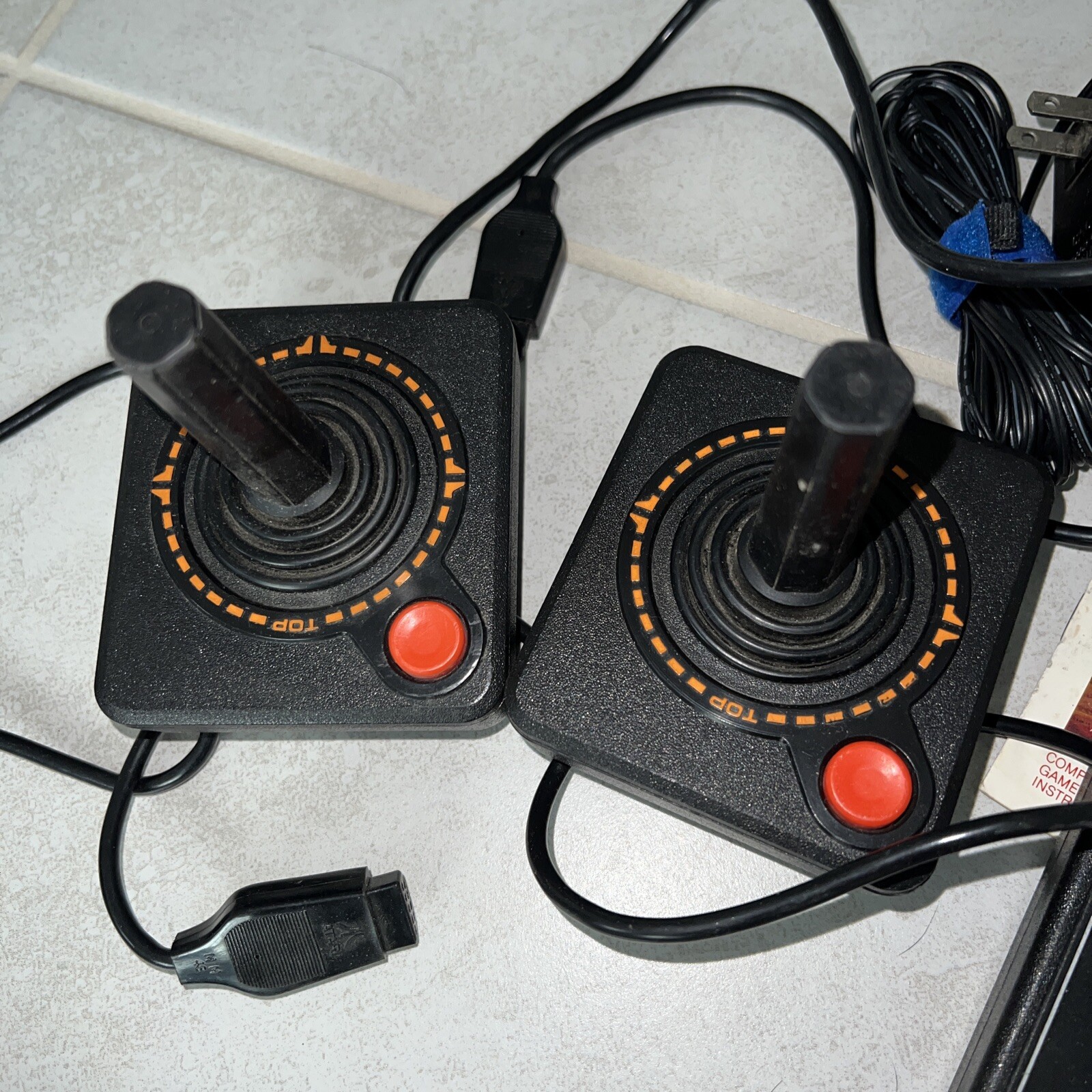 Atari (CX 2600 A) Video Game Console, 2 Controllers, 4 Games Read