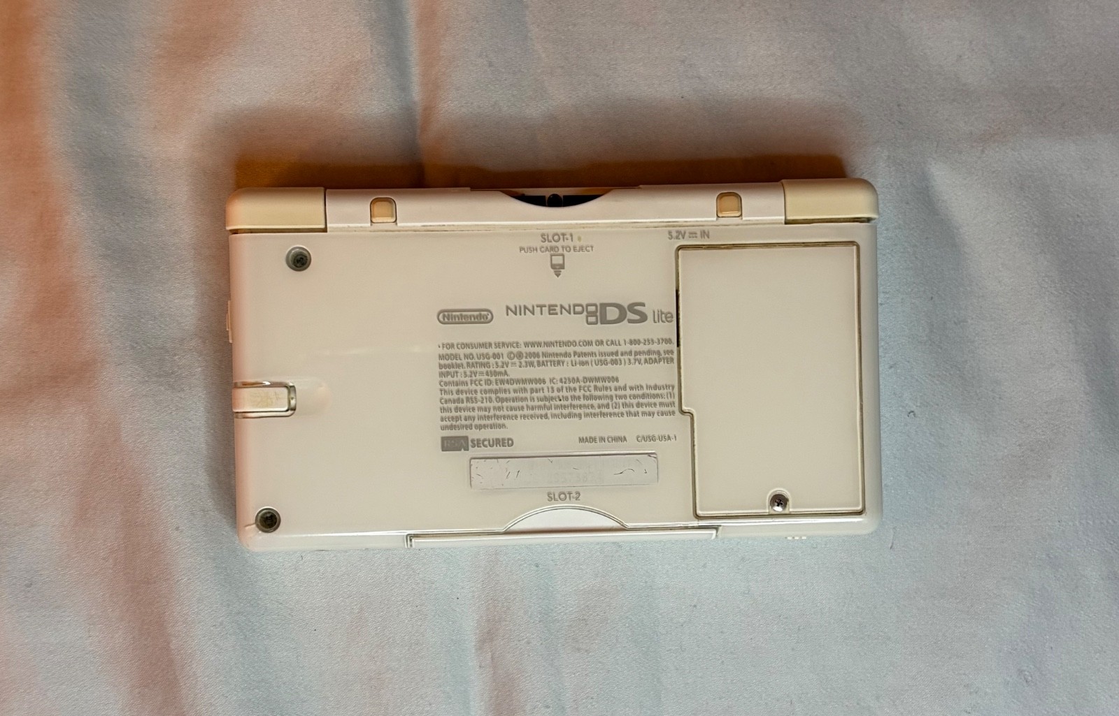 Nintendo DS Lite Polar White With Charger And Box