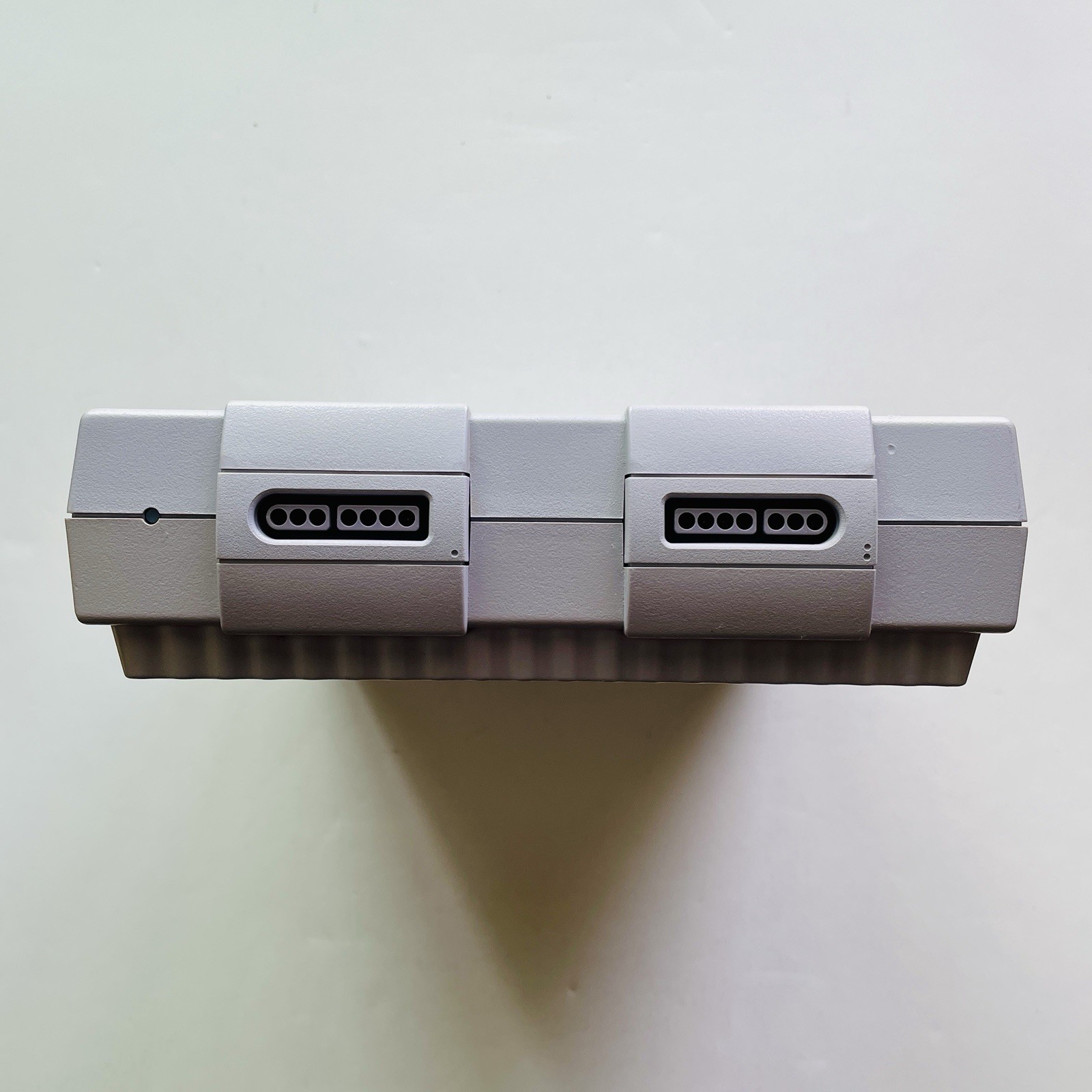 Nintendo SNES Console 2-Chip Bundle w/ Cables, Controller & Donkey Kong Tested