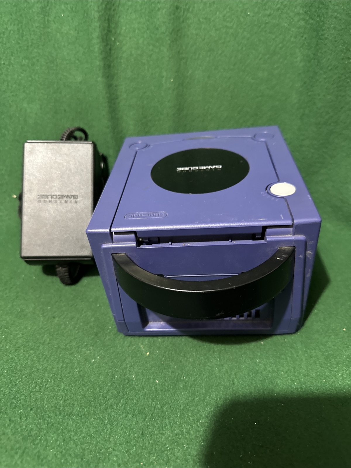 Nintendo GameCube Platinum Silver System Console DOL-101(USA) Powers on Tested