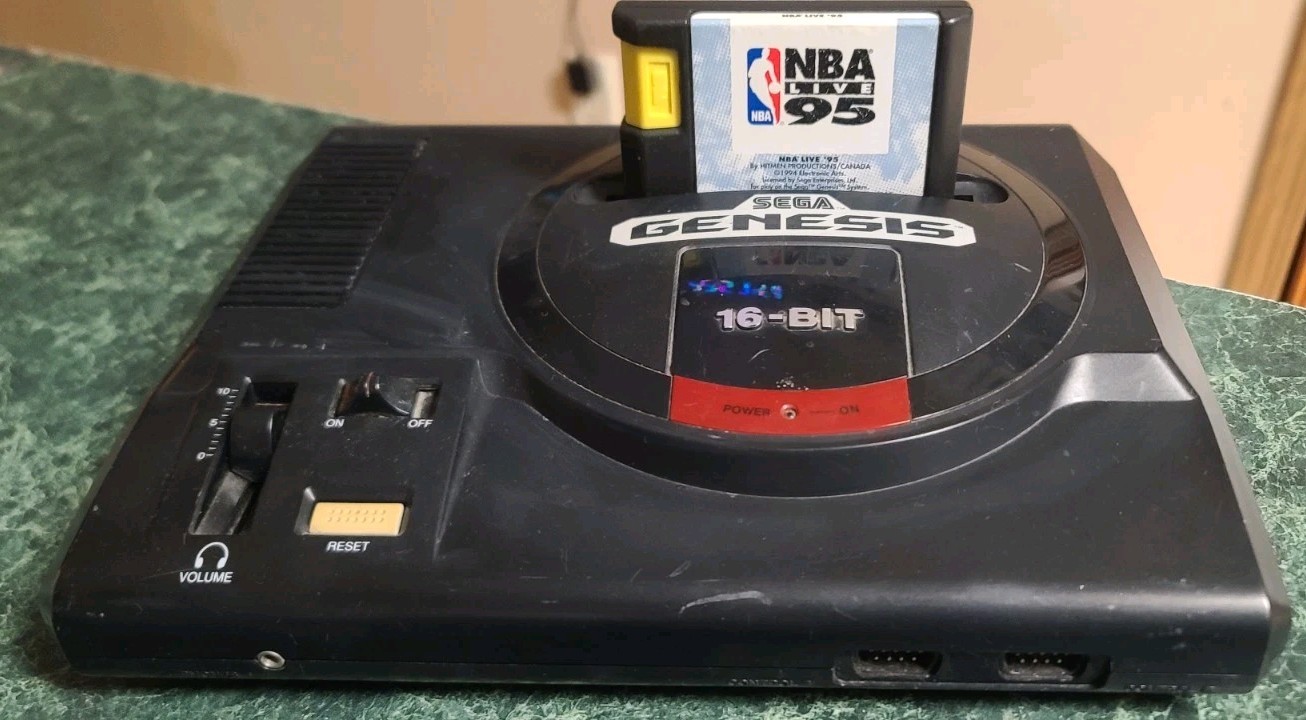 Sega Genesis 16 Bit Console Set Original Controller No Power AV Cable NBA 95′
