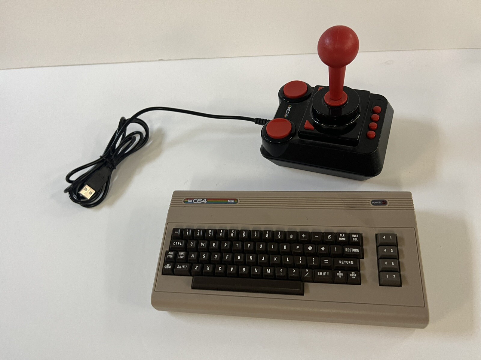 Retrogames The C64 Mini USA Version