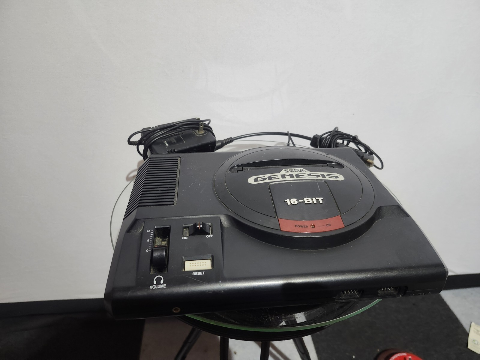Sega Genesis 16-Bit Model 1601 w/ Cords Tested Working