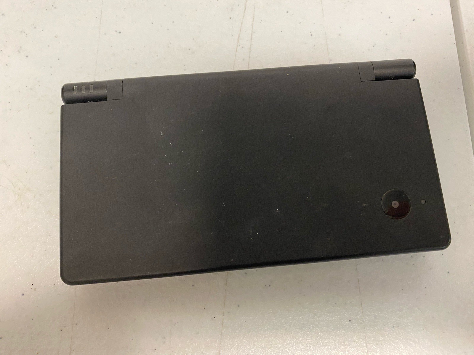 Nintendo DSi Handheld Console TWL-001 2008 Black w/7 Games – No Adaptor